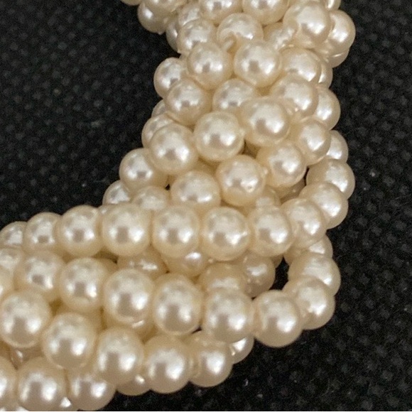 Vintage 1” Twisted expandable Tiny pearl bracelet/cuff - Picture 6 of 6